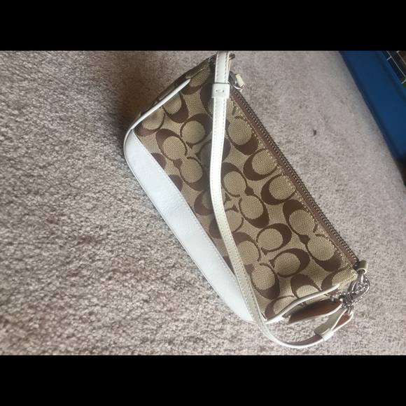 Coach Handbags - Coach purse